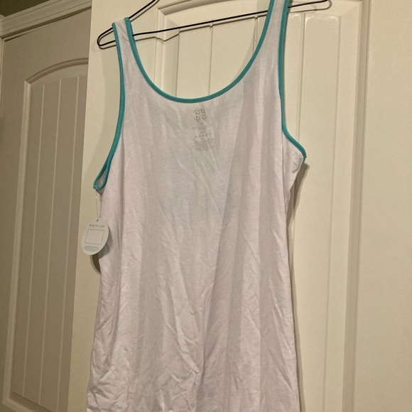NWT Excellent Condition- Rustic Cuff Tank Top - Picture 3 of 7